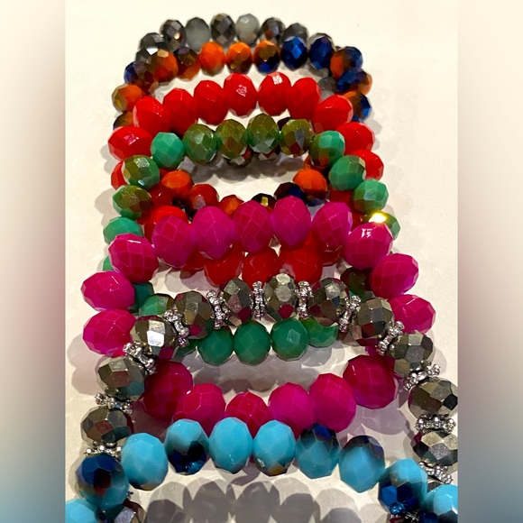 8-Piece Bundle Briolette Bead Stretch Bracelet - Picture 12 of 16